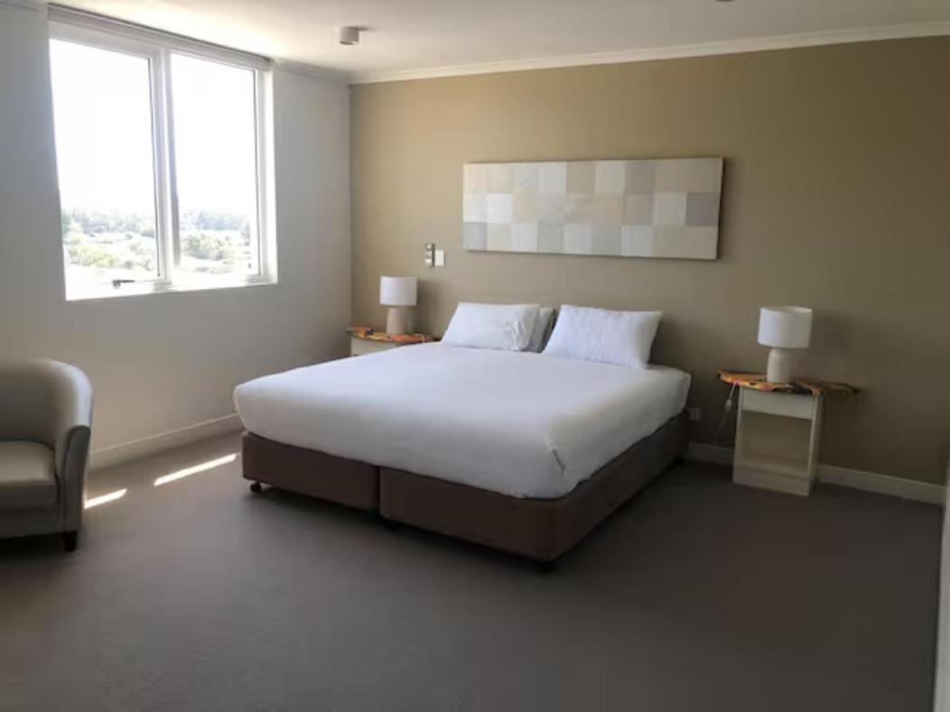 Base Holidays - Ettalong Beach Premium Apartments מראה חיצוני תמונה