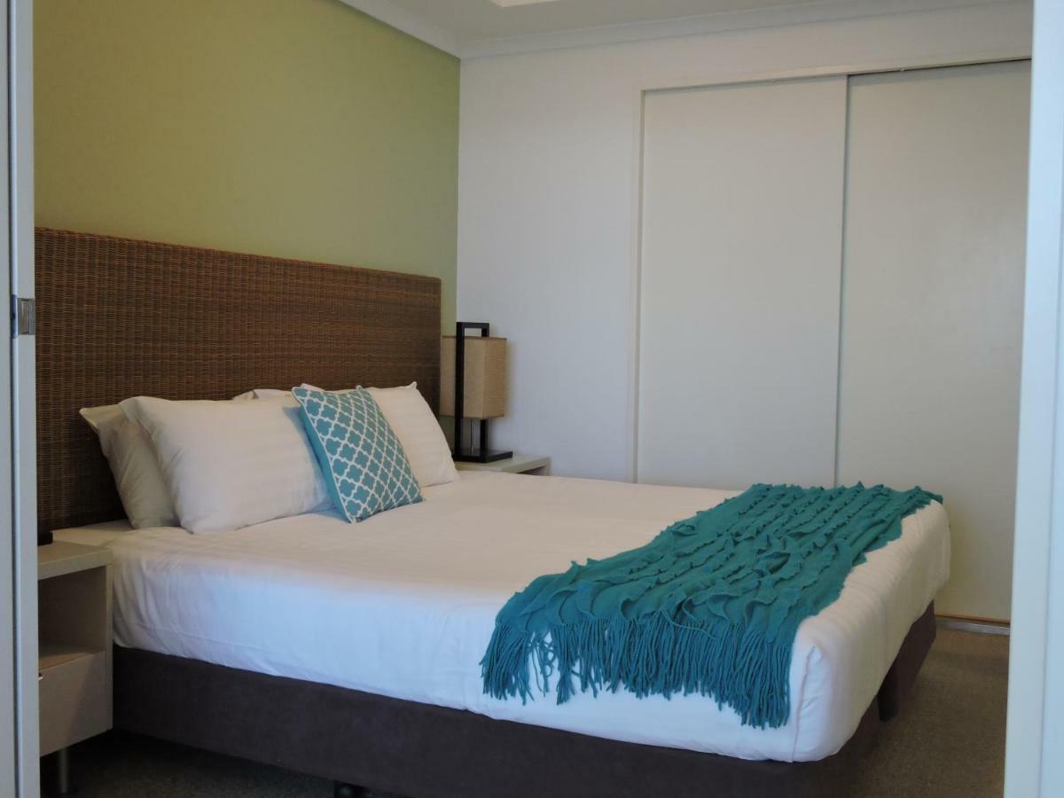 Base Holidays - Ettalong Beach Premium Apartments מראה חיצוני תמונה